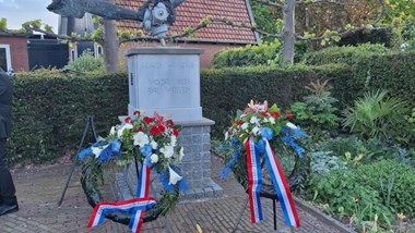 Herdenking 4 mei vliegersmonument Dirkshorn