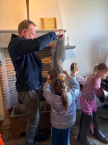 014832C7EBFA4B269B3CDC70382B99BA